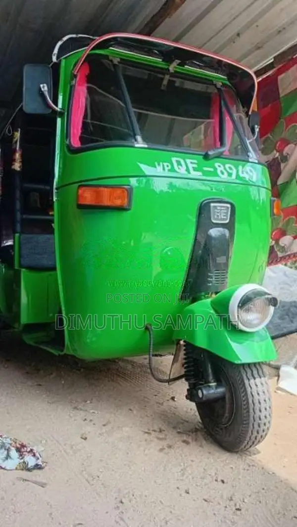 Bajaj 2 Stroke 2006 Three Wheel (Used)
