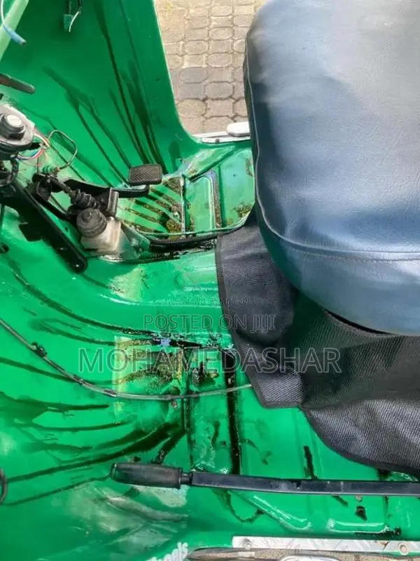 Bajaj 2 Stroke 2003 Three Wheel (Used)