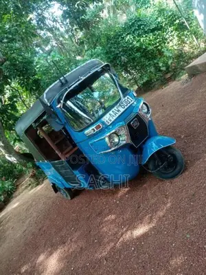 Bajaj RE 2015 Three Wheel (Used)