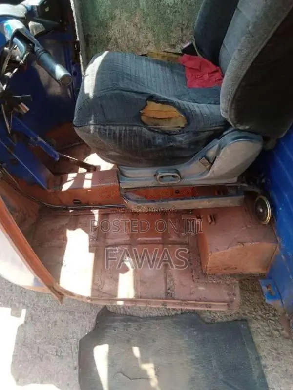 Piaggio Ape 2010 Three Wheel (Used)