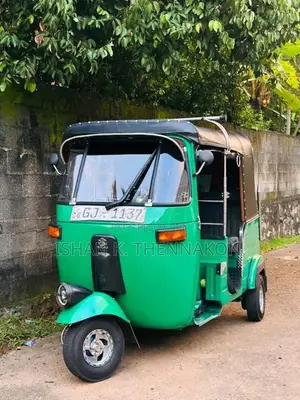 Bajaj 2 Stroke 2002 Three Wheel (Used)