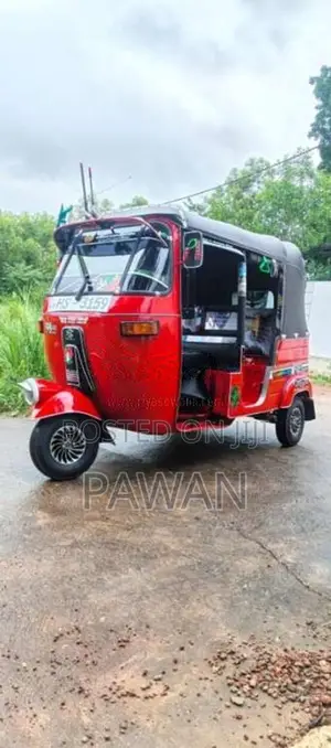 Bajaj 2 Stroke 2005 Three Wheel (Used)