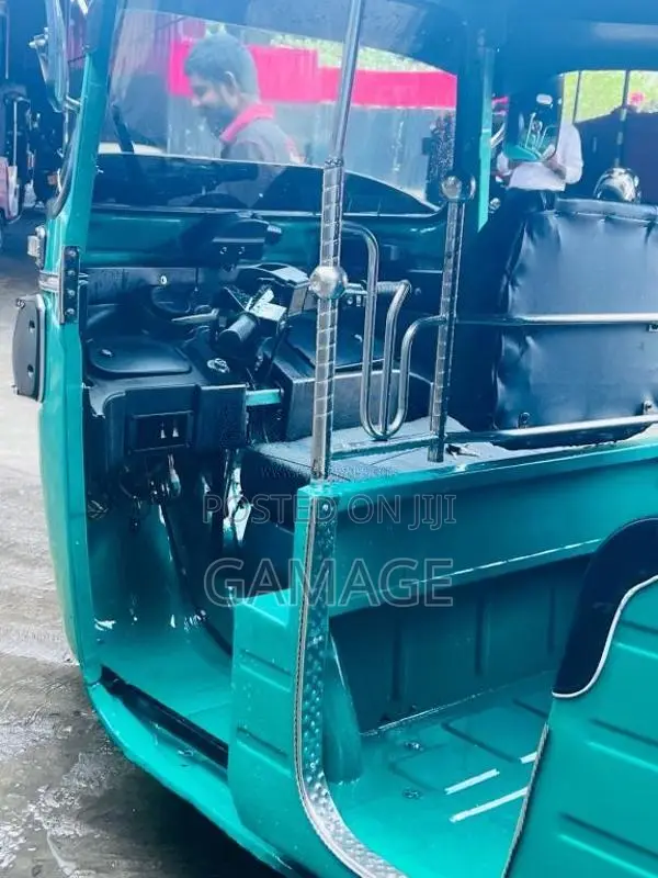 Bajaj RE 4 Stroke 2015 Three Wheel (Used)