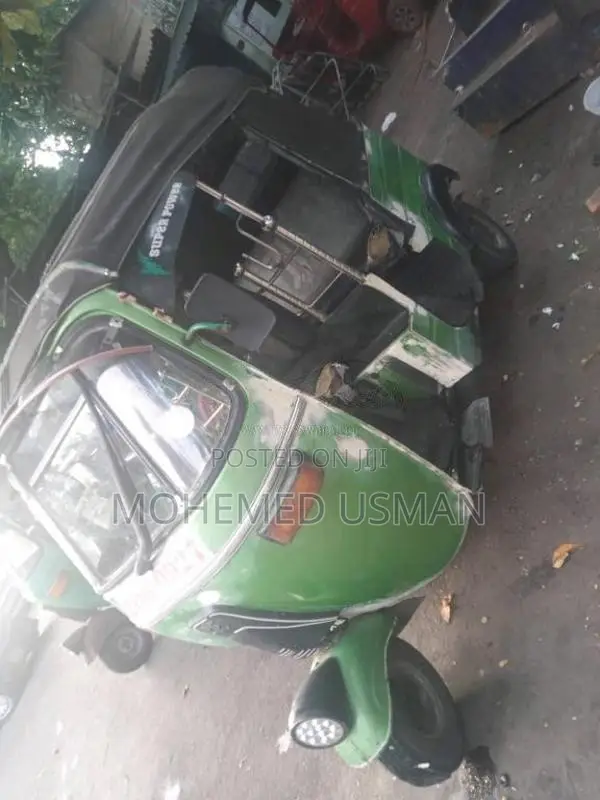 Bajaj 2 stroke 1999 Three Wheel (Used)