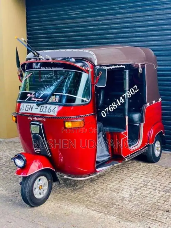 Bajaj 2 Stroke 2002 Three Wheel (Used)