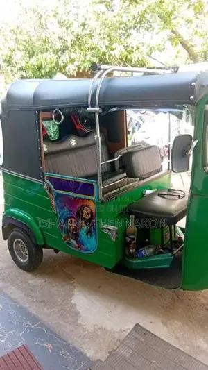 Bajaj 2 Stroke 2002 Three Wheel (Used)