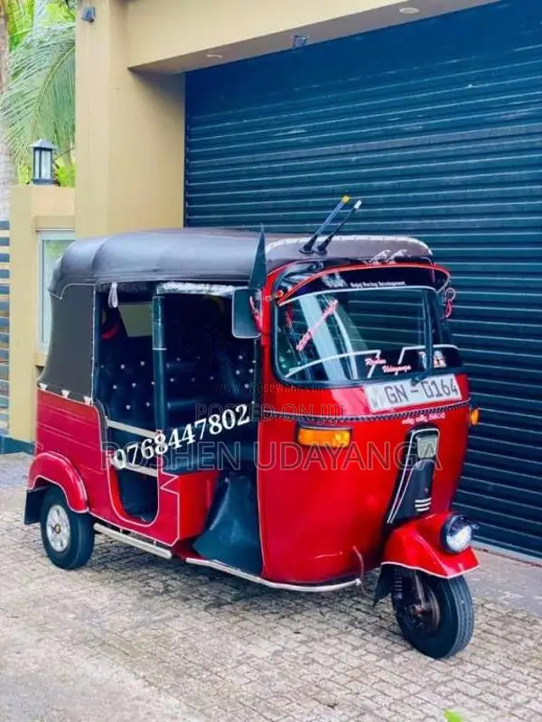 Bajaj 2 Stroke 2002 Three Wheel (Used)