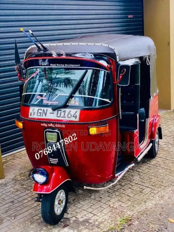 Bajaj 2 Stroke 2002 Three Wheel (Used)