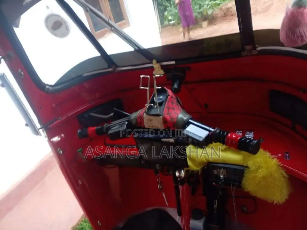 Bajaj 4 Stroke 2008 Three Wheel (Used)