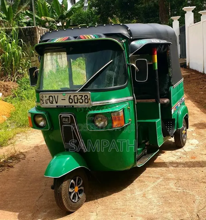 Bajaj 4 Stroke 2009 Three Wheel (Used)
