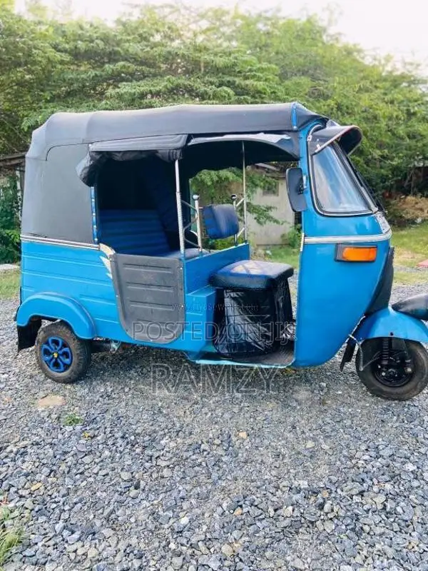 Bajaj RE 2001 Three Wheel (Used)