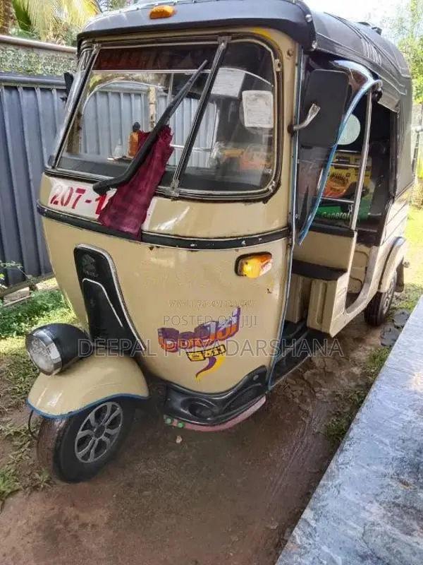 Bajaj 2 Stroke 2000 Three Wheel (Used)