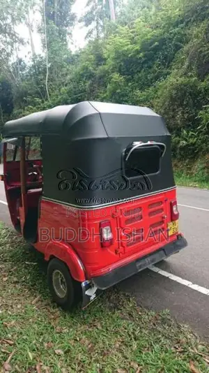 Bajaj 2 Stroke 2004 Three Wheel (Used)
