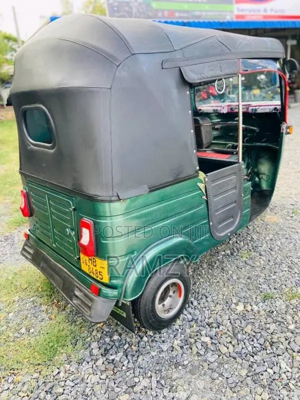 Bajaj RE 2003 Three Wheel (Used)