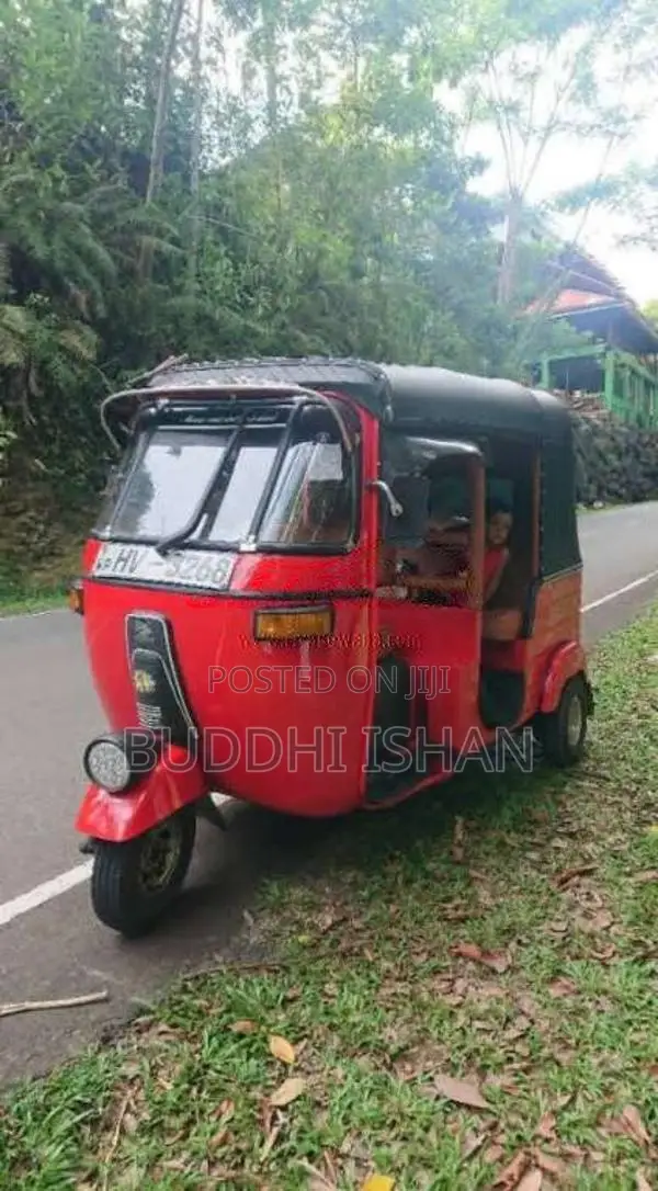 Bajaj 2 Stroke 2004 Three Wheel (Used)