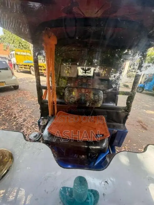Bajaj RE 2 Stroke 1997 Three Wheel (Used)