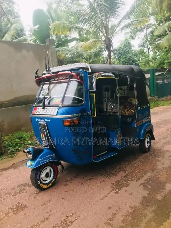 Bajaj 2 Stroke 2006 Three Wheel (Used)