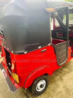 Bajaj 4 Stroke 2008 Three Wheel (Used)