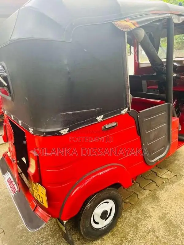 Bajaj 4 Stroke 2008 Three Wheel (Used)
