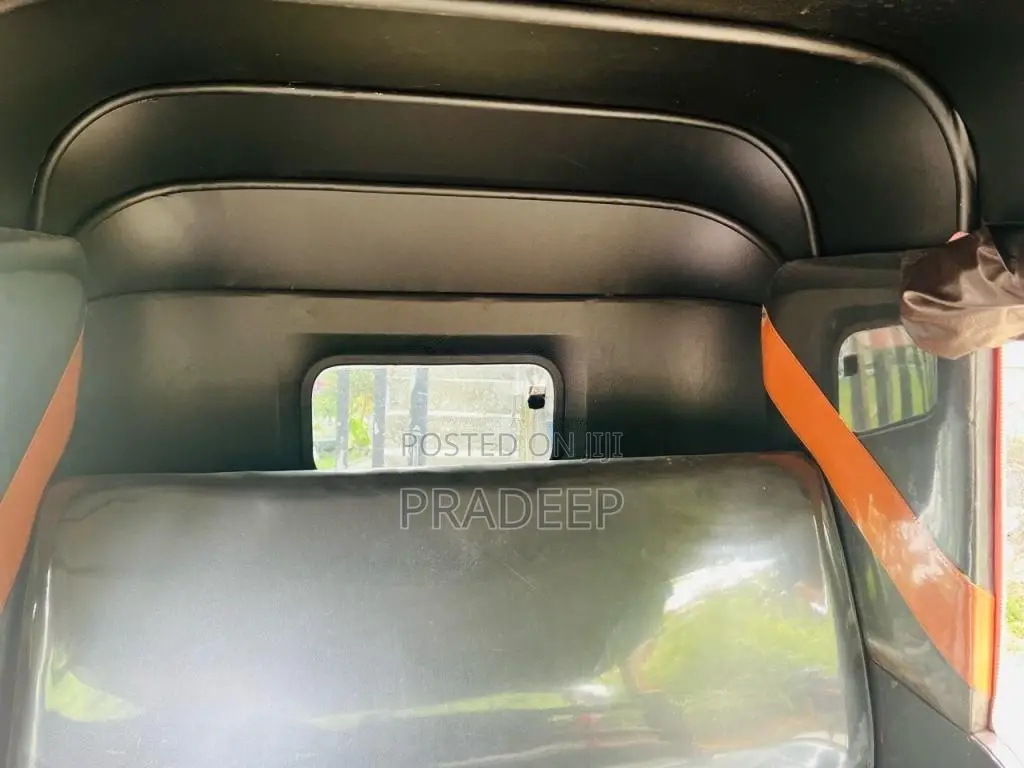 Bajaj Re 2016 Three Wheel (Used)