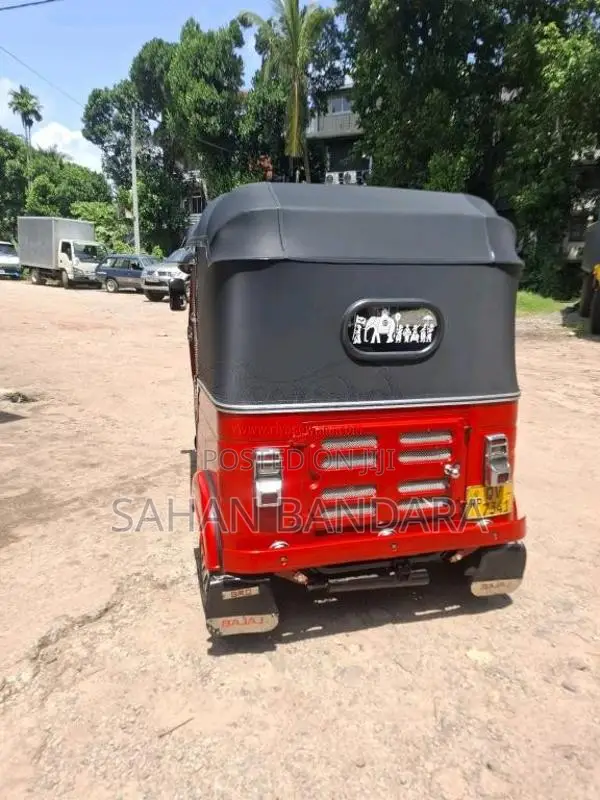 Bajaj RE 4 Stroke 2009 Three Wheel (Used)