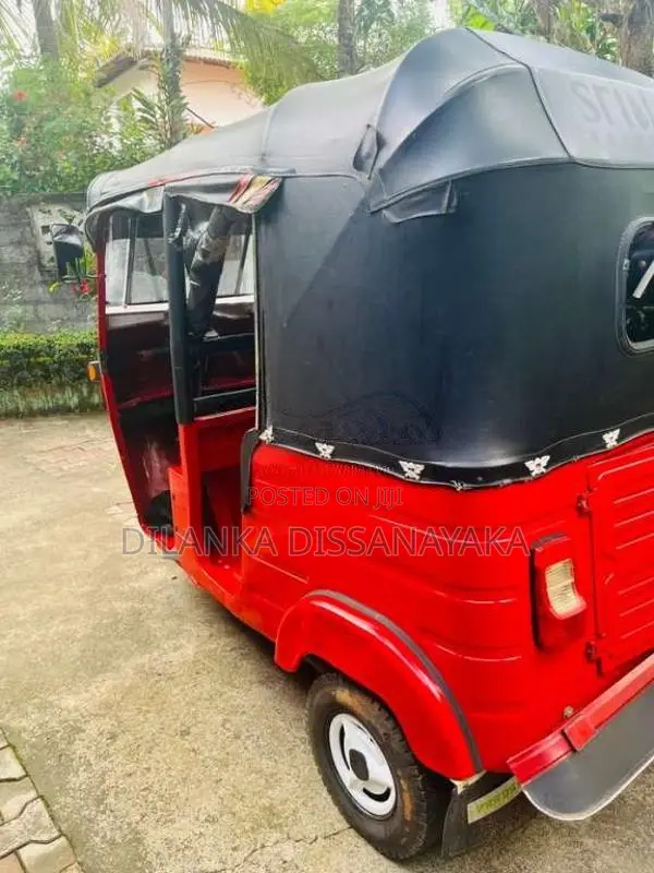 Bajaj 4 Stroke 2008 Three Wheel (Used)