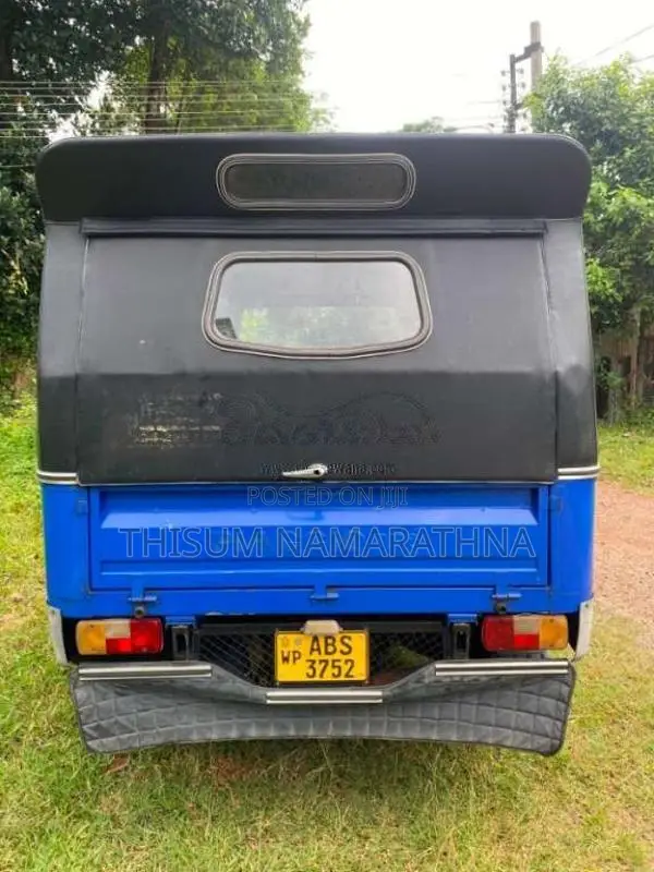 Piaggio Ape 2018 Three Wheel (Used)