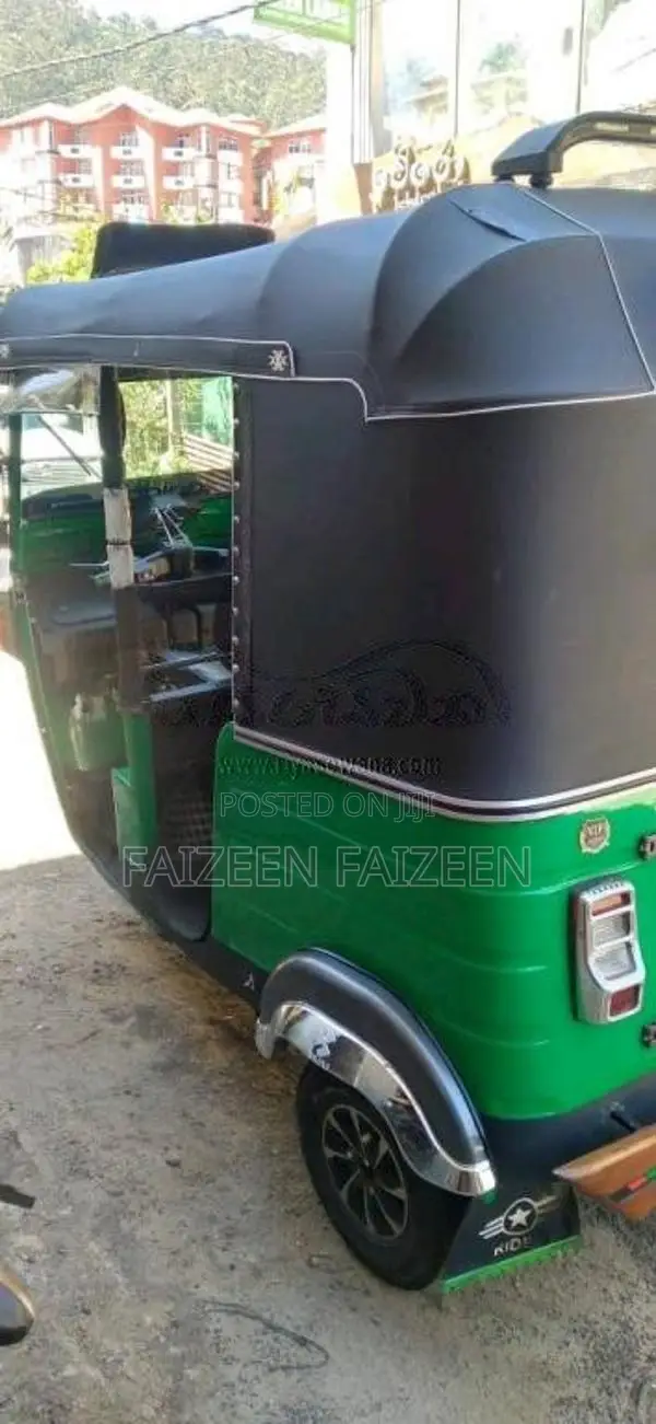 Bajaj Re 205 2011 Three Wheel (Used)