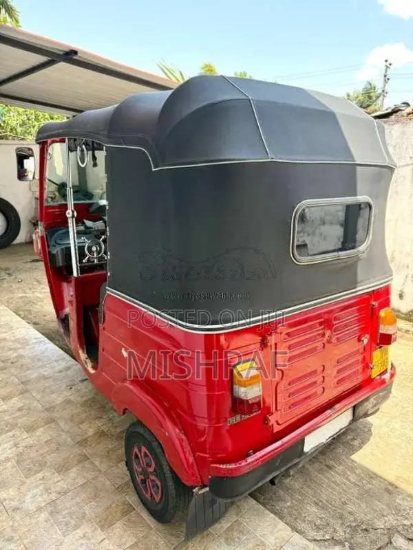 Bajaj RE 2010 Three Wheel (Used)
