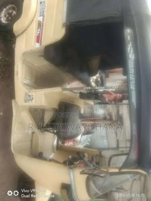 Bajaj 2 Stroke 2004 Three Wheel (Used)