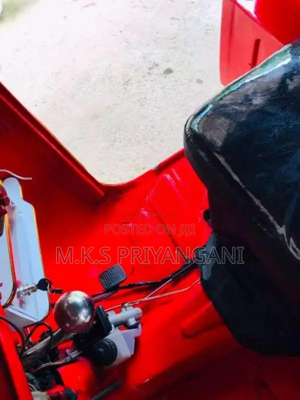 Bajaj RE 2 Stroke 1996 Three Wheel (Used)