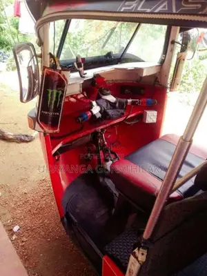 Bajaj 2 Stroke 2001 Three Wheel (Used)