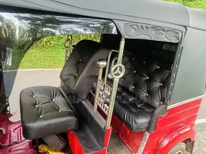 Bajaj RE 4 Stroke 2013 Three Wheel (Used)