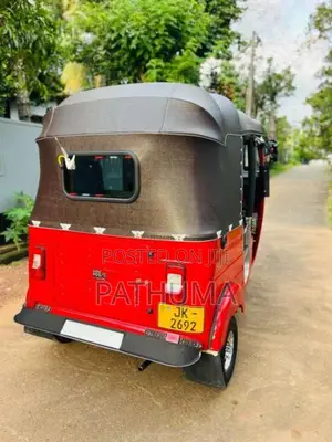 Bajaj RE 2 Stroke 2004 Three Wheel (Used)