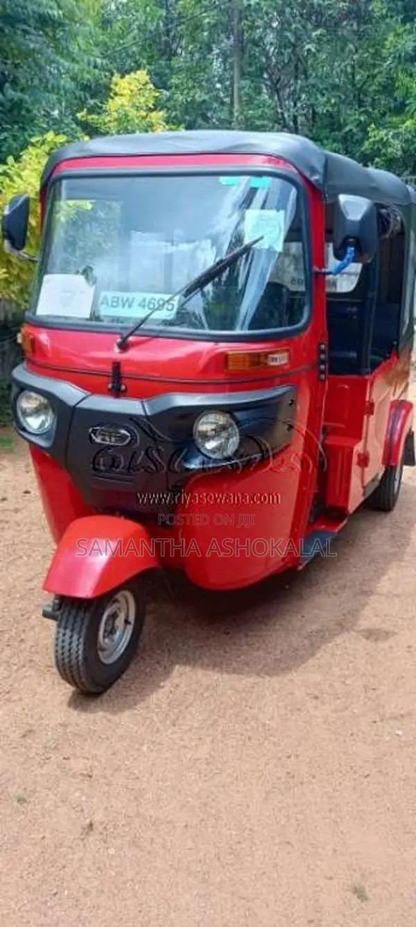 Bajaj 4 Stroke 2025 Three Wheel (Used)