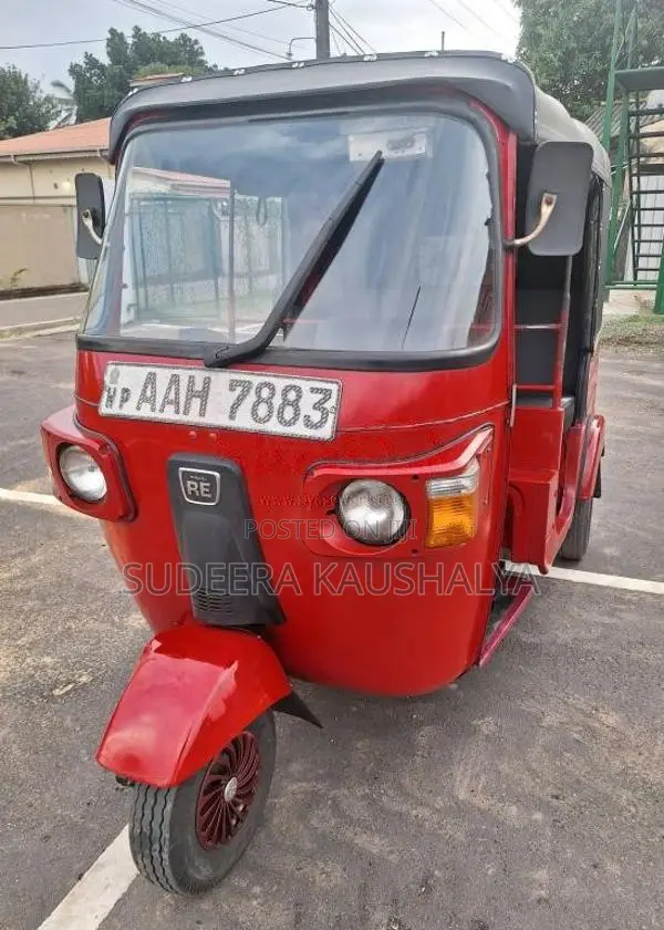 Bajaj 4 Stroke 2013 Three Wheel (Used)