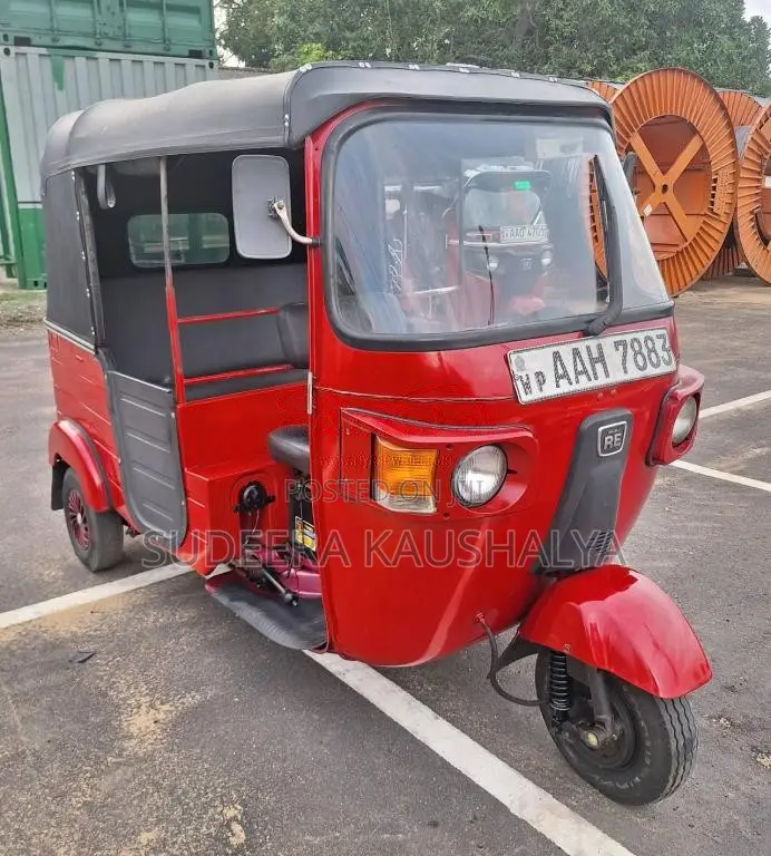 Bajaj 4 Stroke 2013 Three Wheel (Used)
