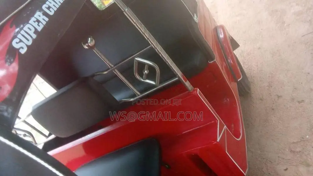 Bajaj RE 1994 Three Wheel (Used)