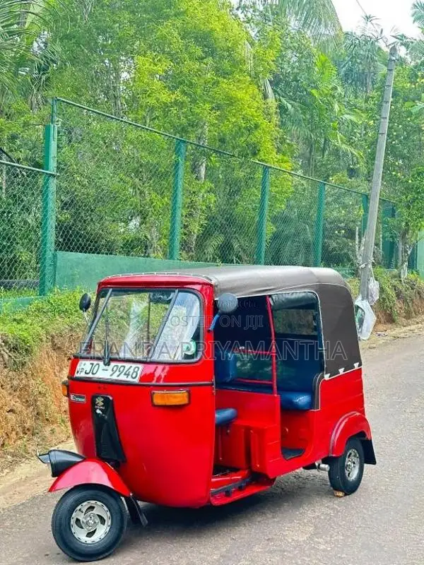Bajaj 2 Stroke 2004 Three Wheel (Used)