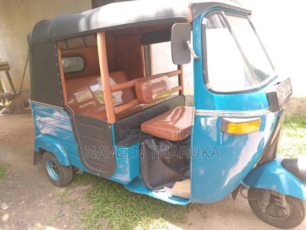 Bajaj RE 2002 Three Wheel (Used)