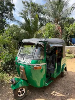 Bajaj 2 Stroke 2002 Three Wheel (Used)