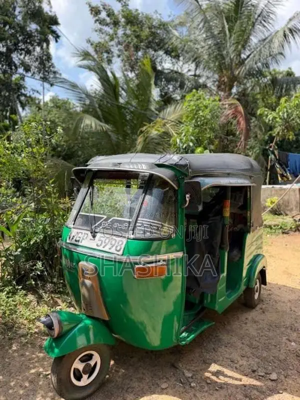 Bajaj 2 Stroke 2002 Three Wheel (Used)