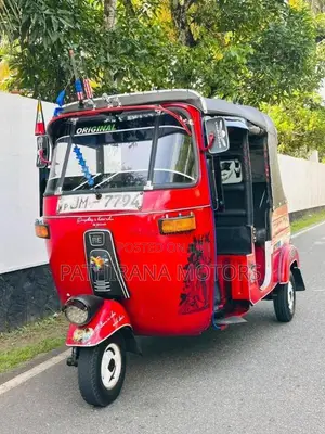 Bajaj RE 2004 Three Wheel (Used)
