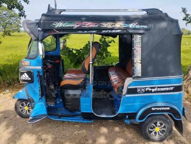 Bajaj RE 2016 Three Wheel (Used)
