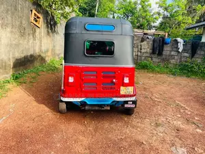Bajaj 4 stroke 2007 Three Wheel (Used)