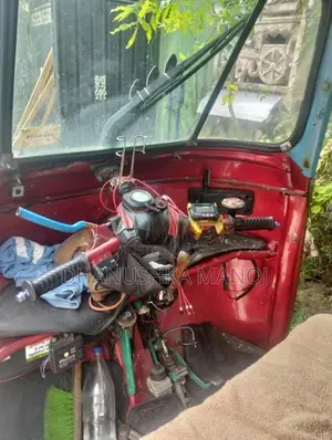 Bajaj RE 2004 Three Wheel (Used)