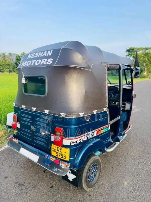 Bajaj 2 stroke 2006 Three Wheel (Used)