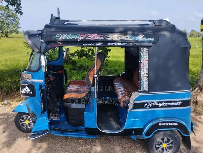 Bajaj RE 2016 Three Wheel (Used)