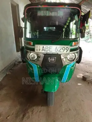 Bajaj RE 205 2015 Three Wheel (Used)