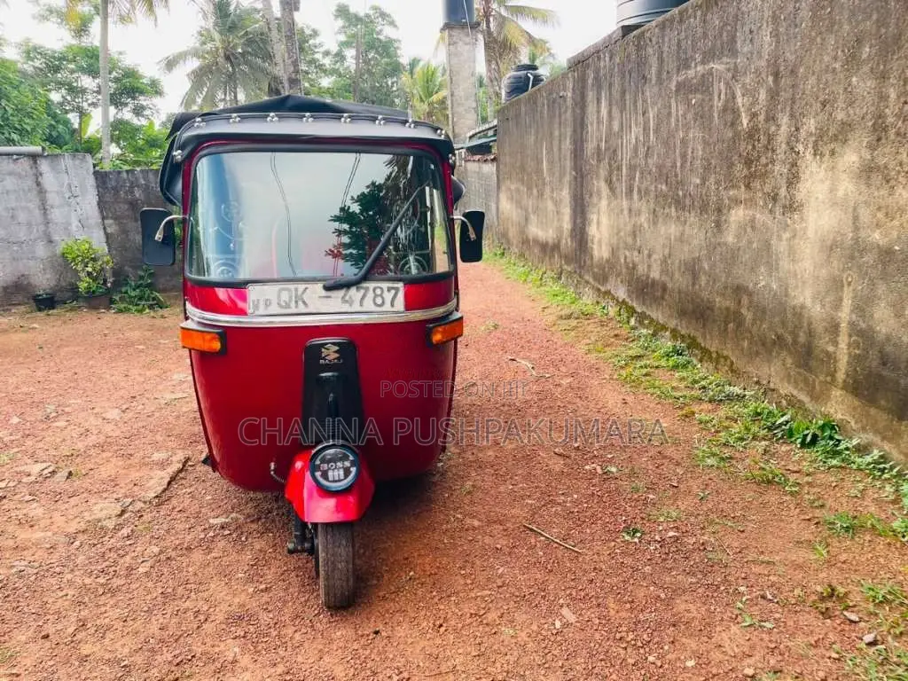 Bajaj 4 stroke 2007 Three Wheel (Used)